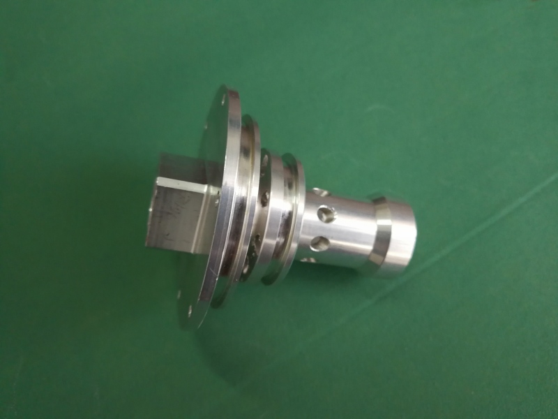 High-Performance Custom Fasteners & Fluid Connectors | Precision Threaded Adapters and Fittings 