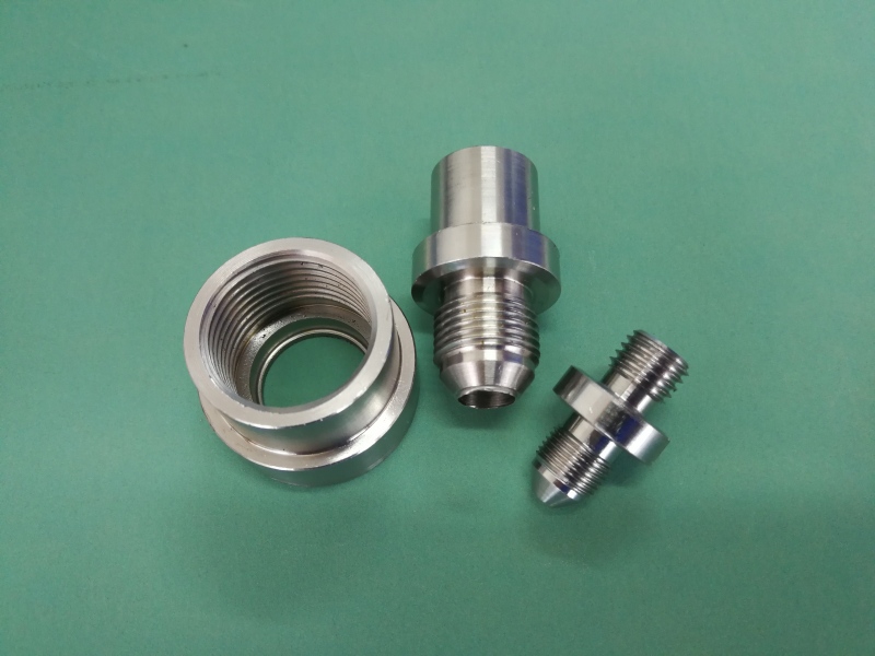 High-Performance Custom Fasteners & Fluid Connectors | Precision Threaded Adapters and Fittings 